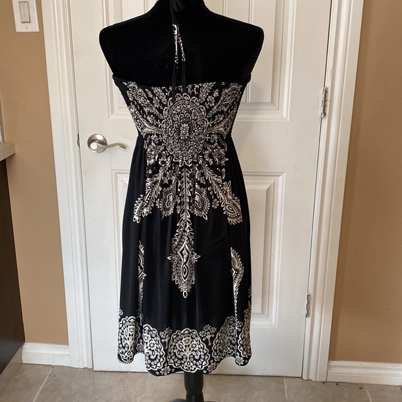 Cute little summer dress - Picture 3 of 7